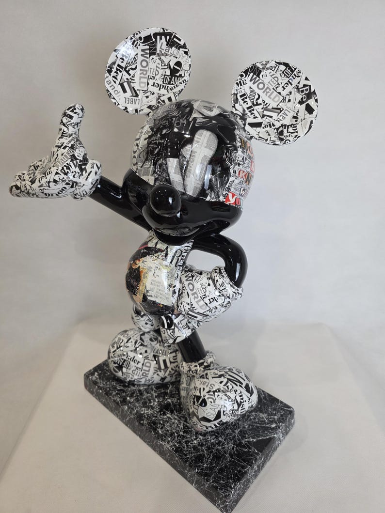 ArtBrut By Ann - Escultura pop art do Mickey Mouse em preto e branco, edição limitada, estatueta de luxo do Mickey, esculturas exclusivas feitas à mão, loja de presentes. imagem 6