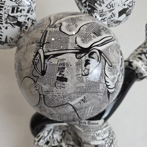 ArtBrut By Ann - Escultura pop art do Mickey Mouse em preto e branco, edição limitada, estatueta de luxo do Mickey, esculturas exclusivas feitas à mão, loja de presentes. imagem 11