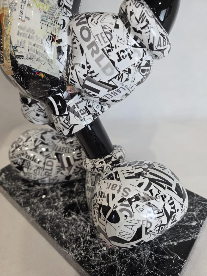 ArtBrut By Ann - Escultura pop art do Mickey Mouse em preto e branco, edição limitada, estatueta de luxo do Mickey, esculturas exclusivas feitas à mão, loja de presentes. imagem 12