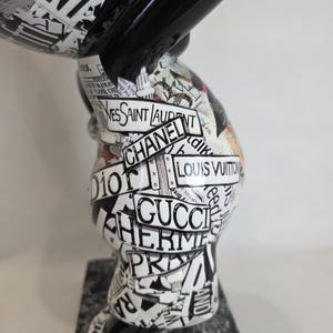 ArtBrut By Ann - Escultura pop art do Mickey Mouse em preto e branco, edição limitada, estatueta de luxo do Mickey, esculturas exclusivas feitas à mão, loja de presentes. imagem 10