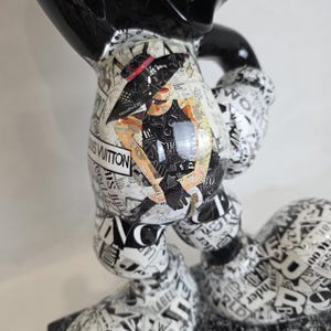 ArtBrut By Ann - Escultura pop art do Mickey Mouse em preto e branco, edição limitada, estatueta de luxo do Mickey, esculturas exclusivas feitas à mão, loja de presentes. imagem 15