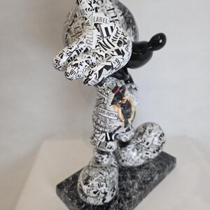 ArtBrut By Ann - Escultura pop art do Mickey Mouse em preto e branco, edição limitada, estatueta de luxo do Mickey, esculturas exclusivas feitas à mão, loja de presentes. imagem 9