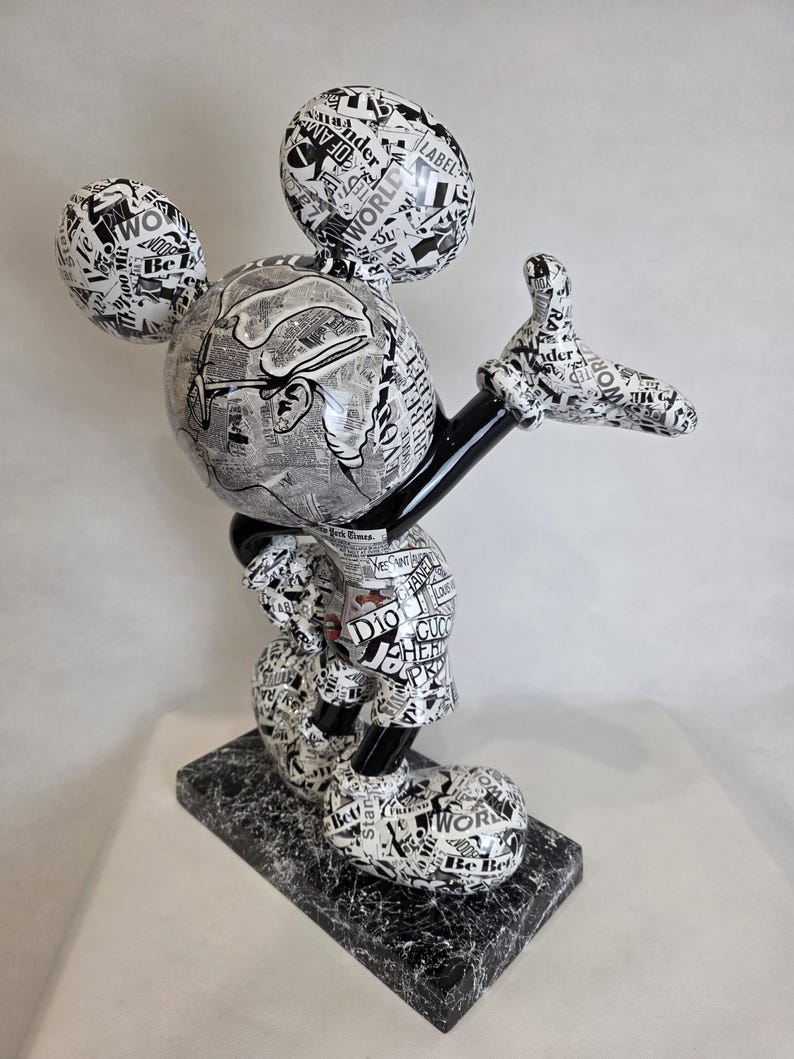 ArtBrut By Ann - Escultura pop art do Mickey Mouse em preto e branco, edição limitada, estatueta de luxo do Mickey, esculturas exclusivas feitas à mão, loja de presentes. imagem 17