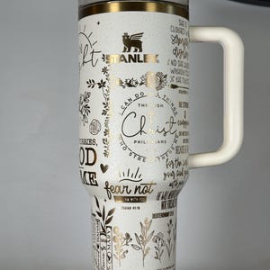 Grawerowany Christian Stanley Quencher: 40-uncjowy kubek termiczny