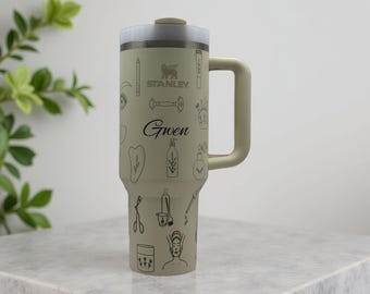 Vaso Stanley de 40 oz grabado: un regalo personalizado con un diseño de belleza