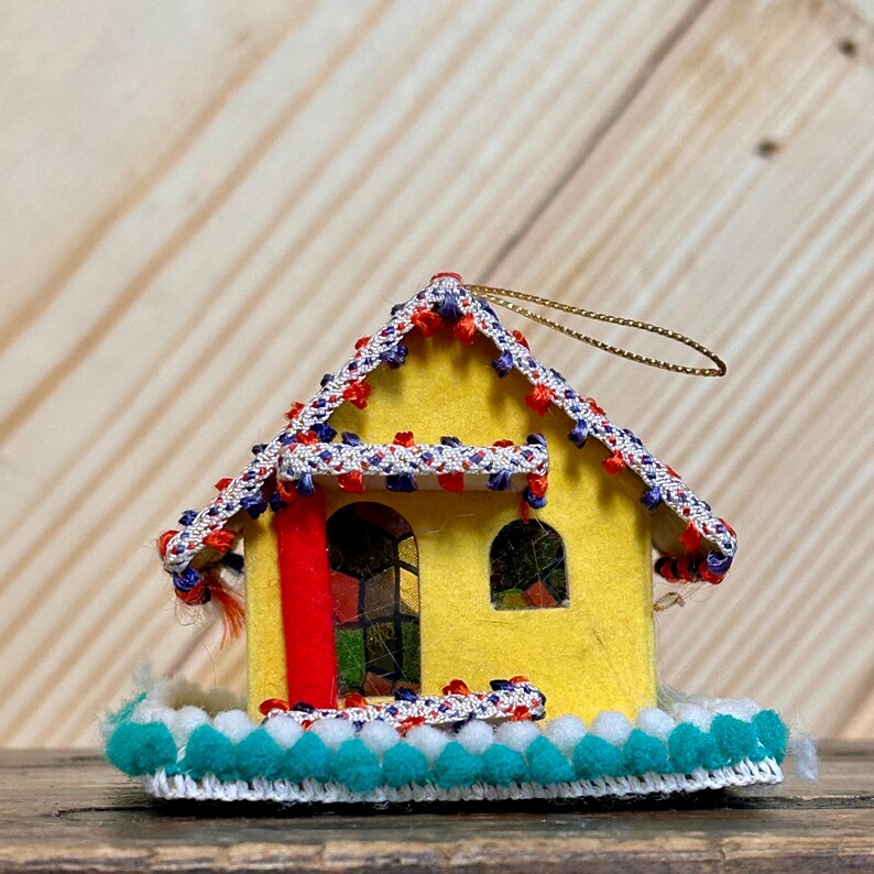 Yellow Putz House With White Felt Roof Nostalgic Christmas Village