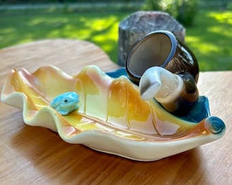 Unique Tobacco Leaf Ashtray With Small Green Frog and Pipe Vivid Colors Marked JAPAN Pipe Ashtray Mid Century Farmhouse Coffee Table Decor