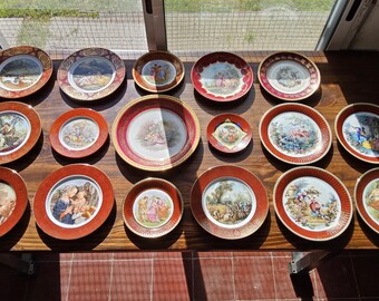 French Limoges Tsuji porcelain decorative plates, gallant scene