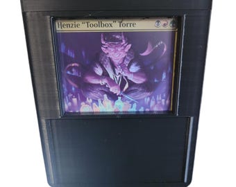 3D-geprinte Commander-deckdoos: ruimte voor 100 kaarten met sleeve