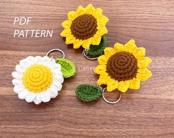 Crochet sunflower/ daisy keychain pattern, crochet flower pattern, sunflower/ daisy pattern