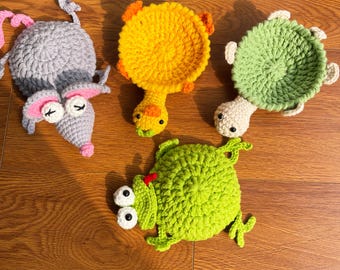 Dessous de verre animaux au crochet faits main, ensemble de mugs mignons - canard, grenouille, souris, tortue, écureuil et oie, sous-verres, tapis de tasse animal rigolo