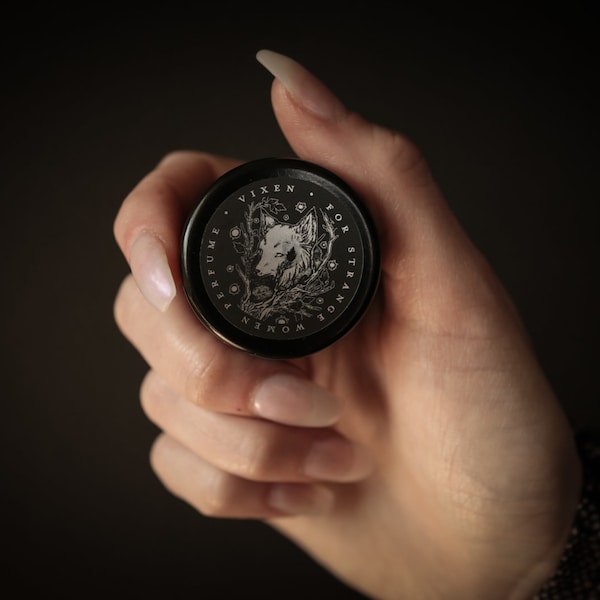 Vixen™ - 9g Solid Perfume - Musk, Black Peppercorn, Woods, Amber, Sunlight, Spices, Cardamom, Coffee, Ambrette, Resins