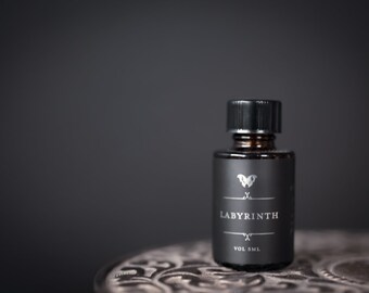 Labyrinth™ -  Perfume Oil - Natural Perfume with White Florals, Greenery, Rose, Lichen, Dark Resins, Floral Resinous Scent, Clarity-Inducing