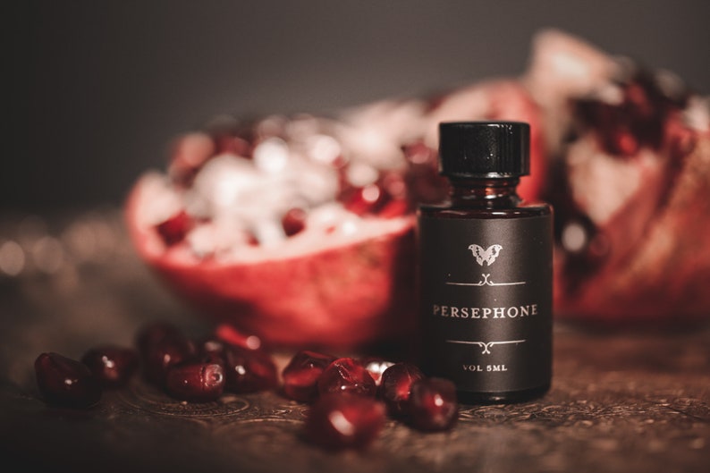 Persephone Perfume Oil fruity floral natural with pomegranate, orris, mimosa, blackcurrant and tuberose for strange women 5 Milliliters