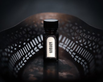 Gorgon™ -  Perfume Oil - Natural Botanical Perfume with Burnt Resins, Tonic, Limestone, Amyris, Embers, Frankincense