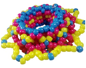 Pulsera de la amistad tipo brazalete Kandi con diseño de estrella, hecha a mano con cuentas de poni.