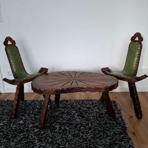 Conjunto brutalista español de 2 sillas con mesa de madera, ¡años 60!