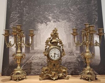 Antique mantel clock with two candlesticks!
