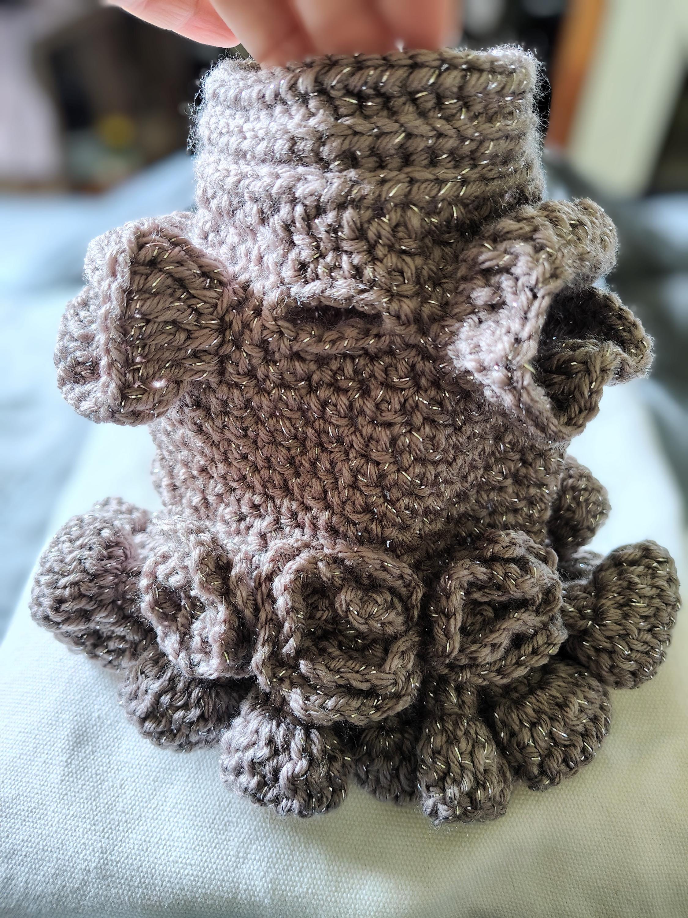 XS Dusty Rose Dog Mommy & Me Outfit, New Dog Mom Gift Idea for Her, Crochet Rose Headband, Matching Dress for Dog, Pet Costume, Dog Sweater - Thumbnail 4