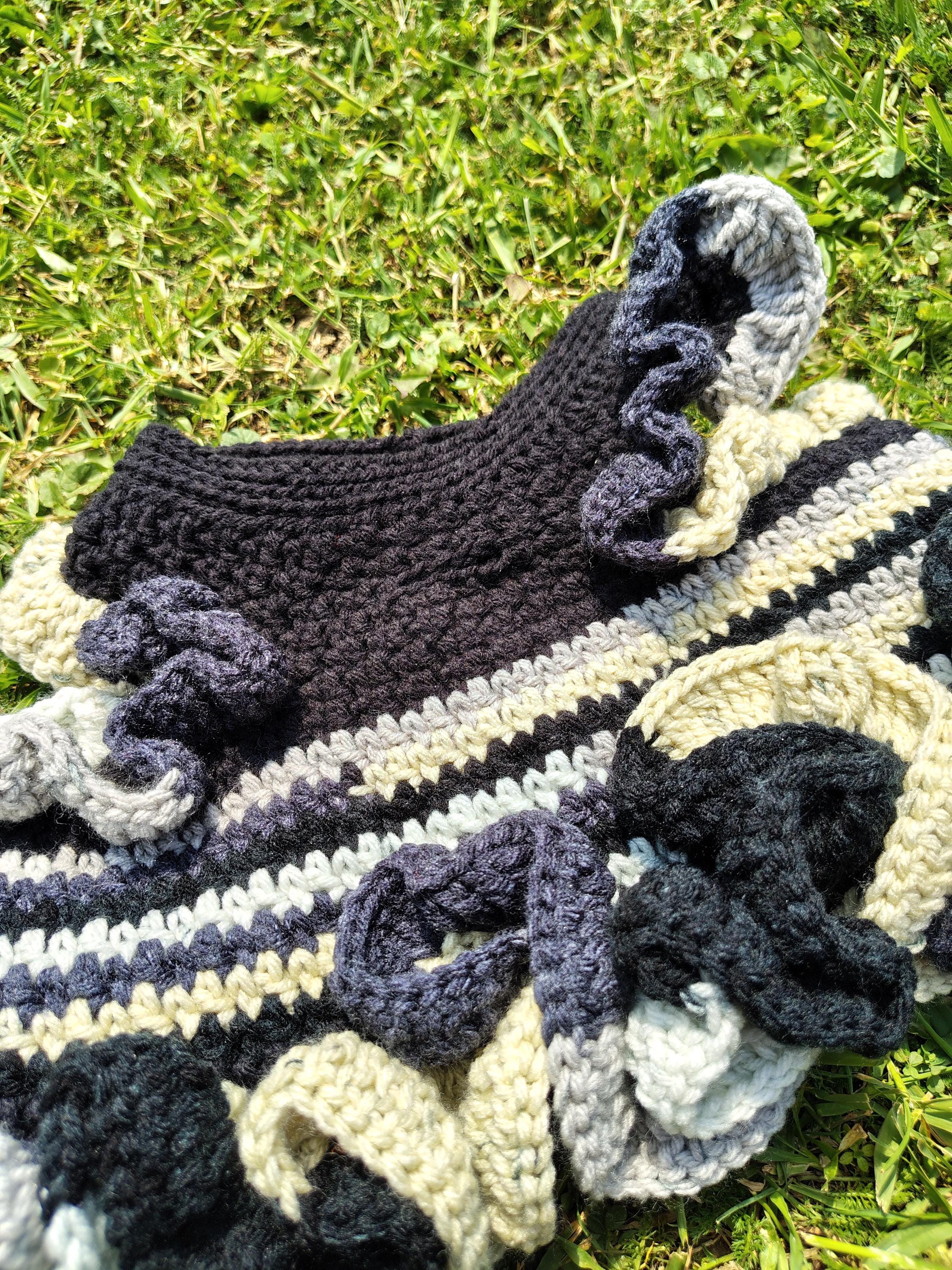 L Dog Sweater, Maternity Sweater, Dog Crop Top, Pet Lover Gift, Dog Clothes, Ruffled Crochet Sweater, Dog Pregnancy Shirt - Thumbnail 2