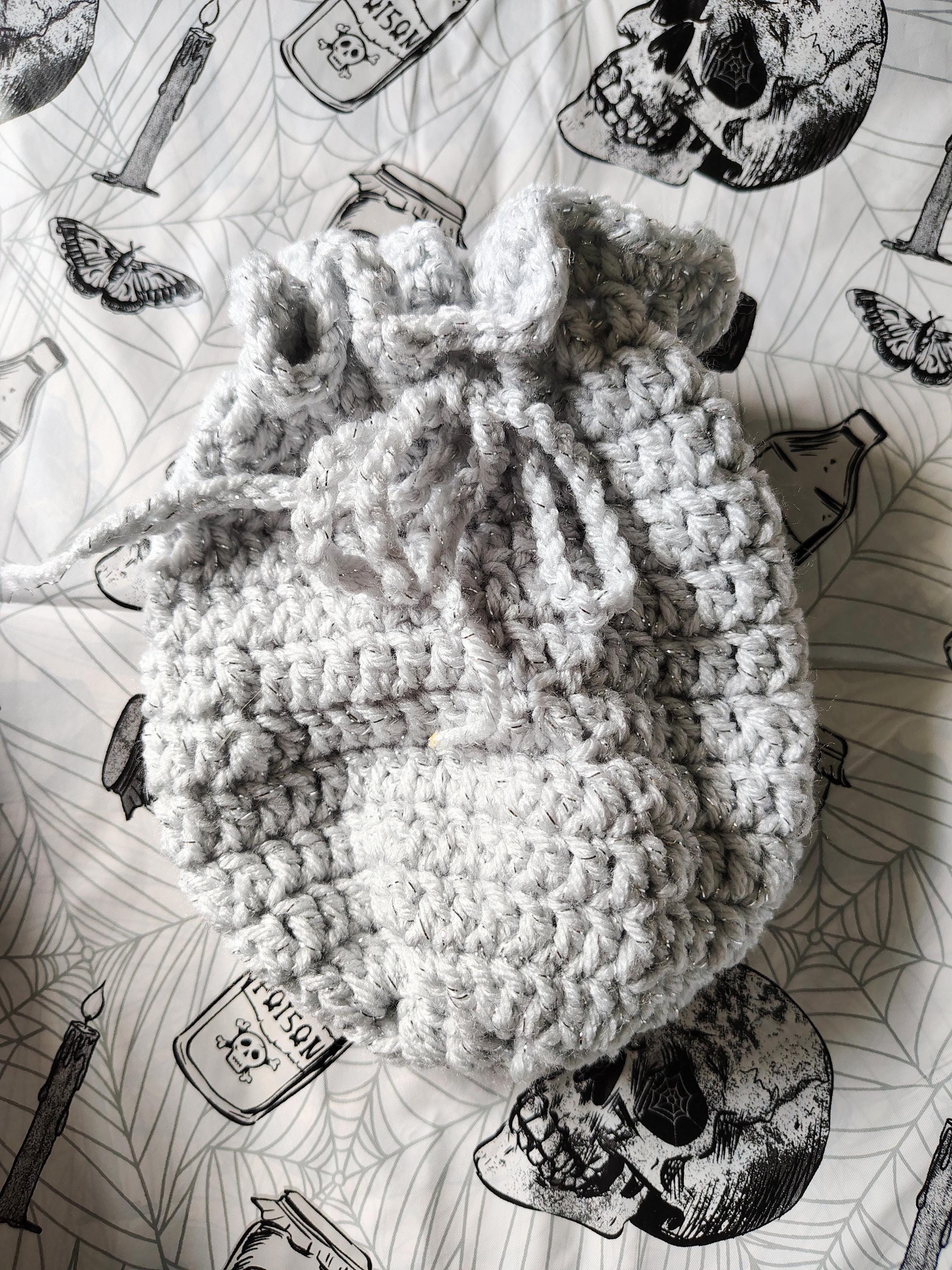 Granny Round Tarot Card Pouch, Witchcraft Tools, Altar Supplies - Thumbnail 3