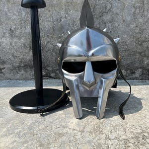 Casco de armadura medieval de gladiador máximo, casco de caballero espartano, regalo LARP hecho a mano