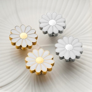 Daisy Drawer Knobs – Floral Gold Cabinet Knobs – for Kitchen and Modern Furniture