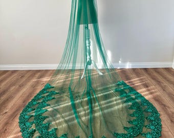 Emerald Green Glitter Bridal Veil, Long Lace Two Layered Wedding Veil, Green Bridal Cape, Cathedral Lace Veil, Bridal Green Sequin with Comb