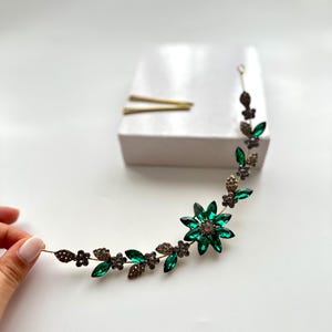 Floral Emerald Green Bridal Hair Vine Wedding Headpiece for Women Bridal Hair Comb Wedding Headband Green Hair Jewelry Green Hair Accessory