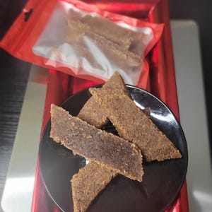 Tablet ak Dous ,Homemade,authentic coconut brittle,or clusters.