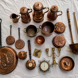 Colección de utensilios de cocina franceses vintage de cobre / Juego de 24 piezas de cobre y latón antiguo / Decoración rústica de granja / Lote de cobre de 10 kg