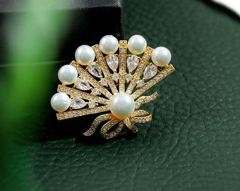 Handmade Pearl Fan Brooch, 18k Gold-Plated with Zircon
