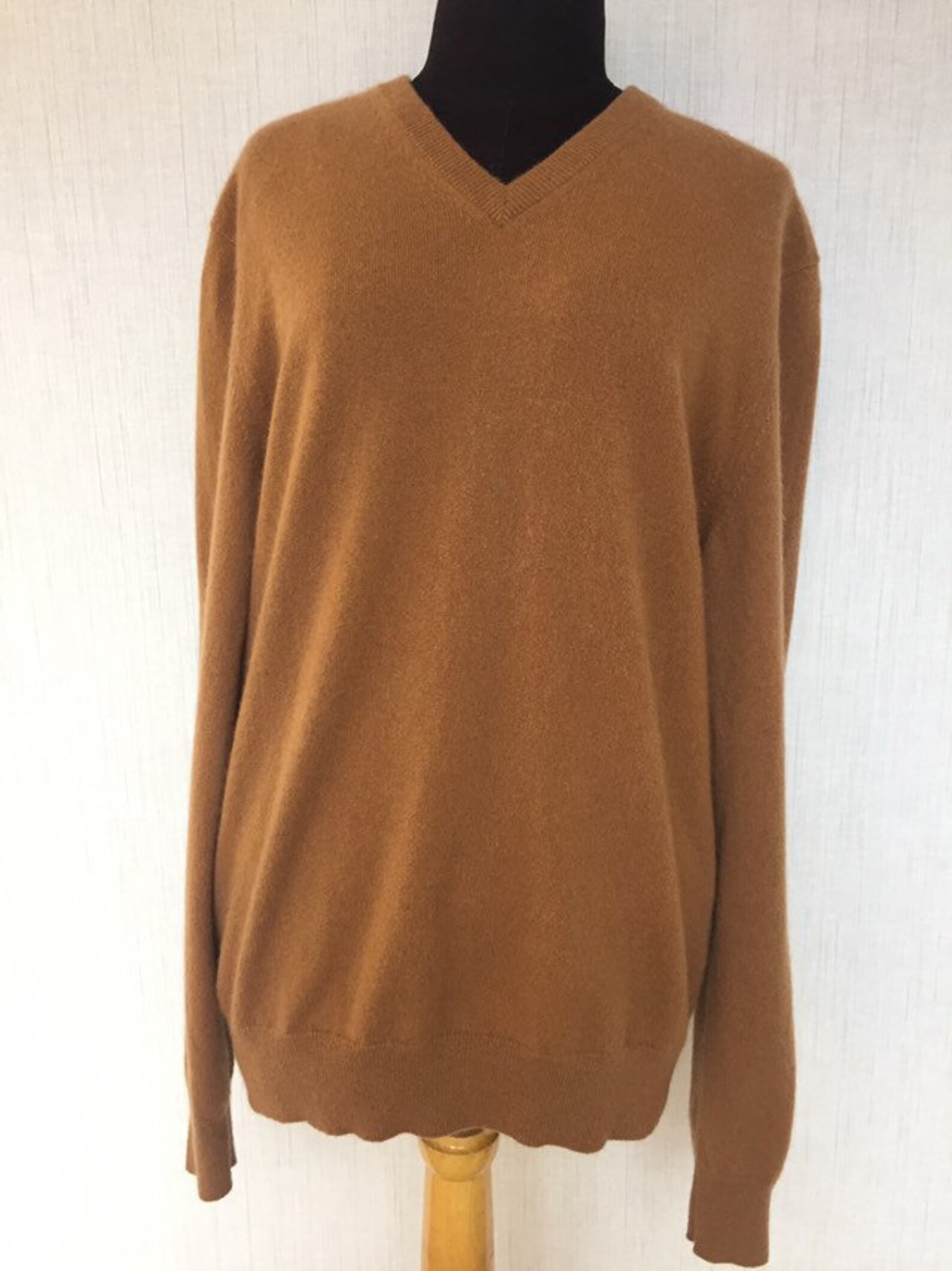 camel v neck cashmere sweater