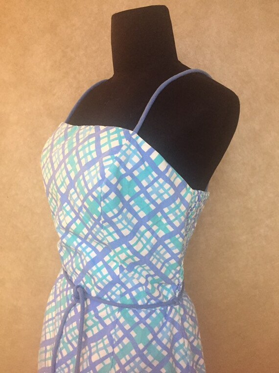 Vintage 1960s Blue and Aqua Print Sea Waves Label