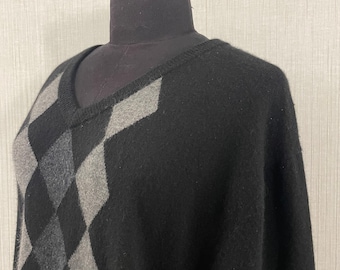 Vintage Modern Luxury Black and Grey Argyle V Neck Cashmere Sweater  L