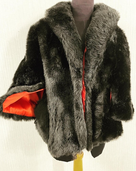 Vintage c1980s Luxe Black Faux Fur Cape Coat M Gem