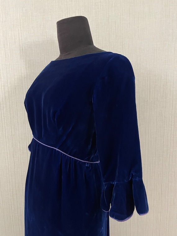 Vintage 1960s Jewel Tone Blue Velvet Empire Waist Fla… Gem