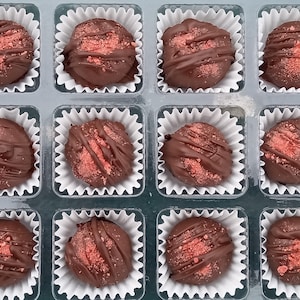 Chocolate Covered Strawberry Truffles!! Great Gourmet Gift! 1 Dozen Gift Box!