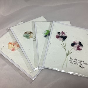Carte de voeux faite main avec des fleurs au crochet - Couleur de votre choix