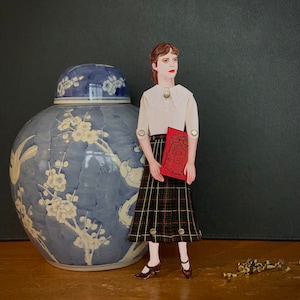 Sylvia Plath Paperdoll, Literarische Papierpuppe, Die Glasglocke, feministische Dekoration, Platt Karte, Kunst Geschenk, Poetry Doll, Ted HUTHES
