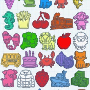 Op de afbeelding: Verzameling van kleurrijke mini-object STL-bestanden, waaronder een ijsje, hond, robot, dolfijn, zeepaardje, friet, kersen, trein, meisje, wanten, broccoli, leeuw, appel, schaap, schoolbus, taart, krab, uien, kat, varken, jas, aardbei, boot, blokken, hamburger, schildpad, graafmachine, neushoorn en vissenkom.
