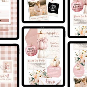 Pu&ograve; includere: Un modello di invito digitale per baby shower con una pila di zucche rosa pallido e bianche, accenti floreali e testo che include A Sweet Little Pumpkin Is On The Way, Madeline Denvier, Books for Baby e dettagli Diaper Raffle.