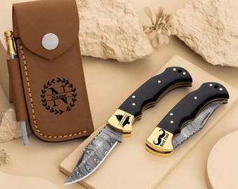 Gegraveerd handgemaakt damaststaal Gepersonaliseerd Vaderdagcadeau zakmes stalknecht cadeau zakmes vriendje cadeau echtgenoot beste vader