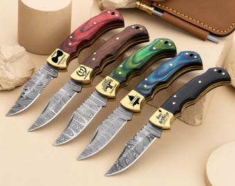 Handgemaakt damaststaal gegraveerd zakmes, stalknecht cadeau, huwelijksverjaardag verjaardagscadeau, Thanksgiving cadeau voor vriend mannen cadeau