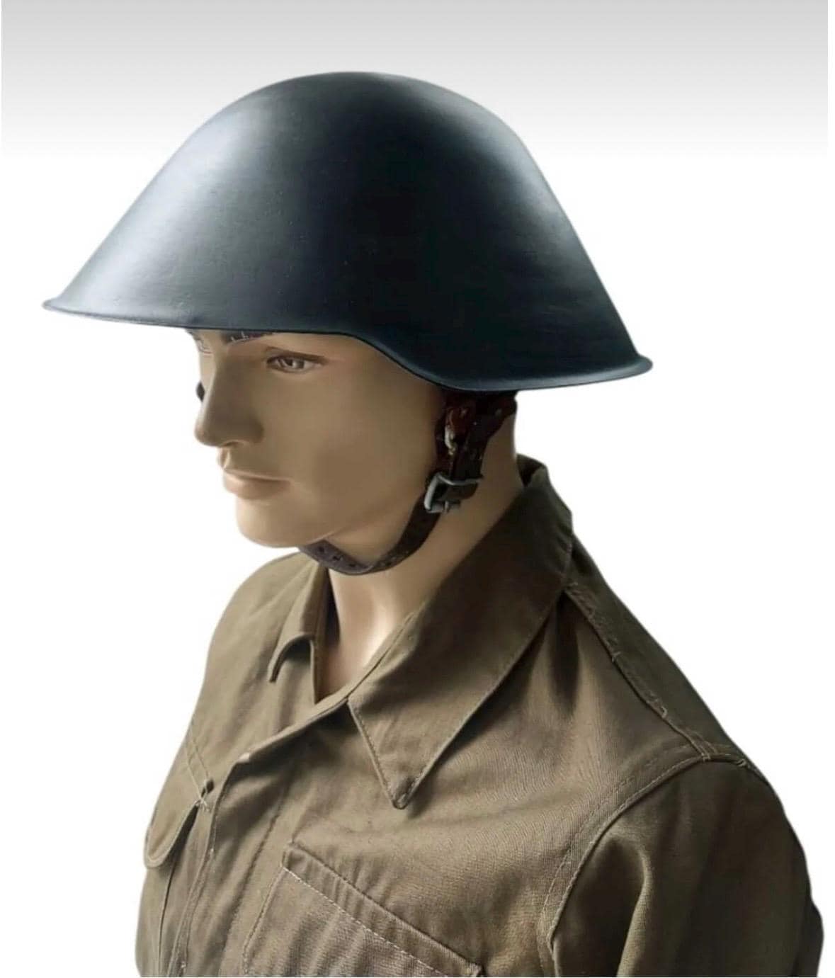 ベルギー軍　ヘルメット East german helmet - Etsy 日本