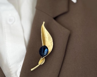 Women's Brooch Pin: Suit Lapel Accessory, Wedding Boutonniere