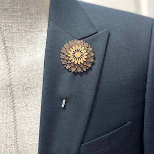 Handmade Wood Flower lapel pin for Men, Wooden pin, Wedding groomsmen pin, Groom lapel pin, Men Suit  Accessories, Gift for himFather’s Day