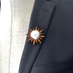 Wooden lapel short pin with flower, Wooden brooch pin, Wedding groomsmen pin, Groom lapel pin, Suit Lapel Pin,Men Suit  Accessories