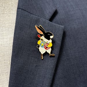 Rabbit Lapel Pin for Men Women, Animal brooch, Women Brooches, Suit Lapel Pin Acessories,Women decor pin, Men Lapel Brooch