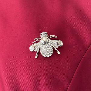 Unique brooch with Crystal Diamond. Lapel Pin for Men Women, Men Women Suit Lapel Pin Acessories, Brooch Gift for him Men Dad Women, Wedding